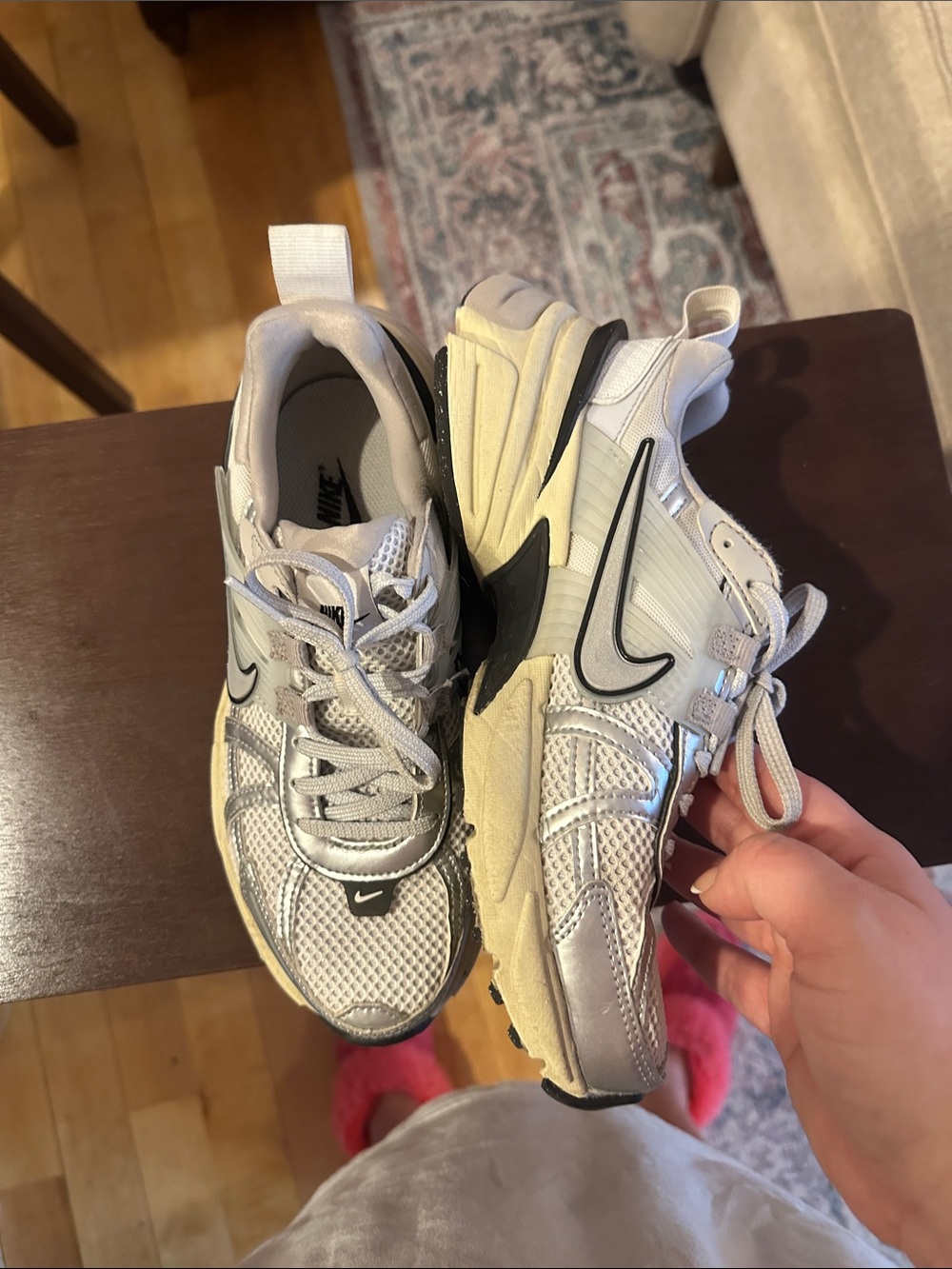 Nike V2K Runner - Picture 5 of 8